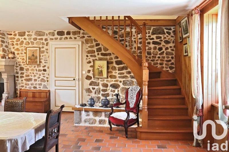 Maison - 220 m² - 9 pièces