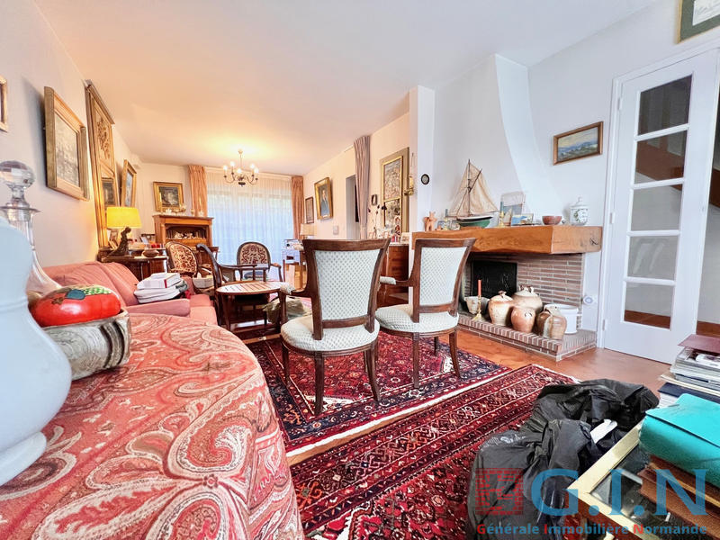 Maison - 146 m² - 7 pièces