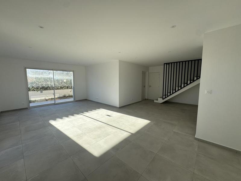 Maison - 103 m² - 4 pièces