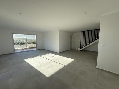 Maison - 103 m² - 4 pièces