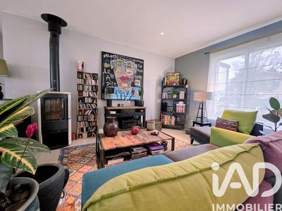 Maison - 98 m² - 5 pièces