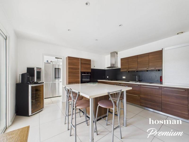 Maison - 170 m² - 6 pièces