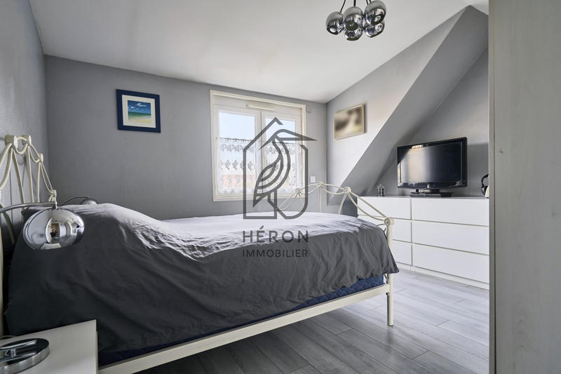 Maison - 104 m² - 5 pièces