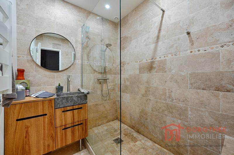 Maison - 175 m² - 8 pièces