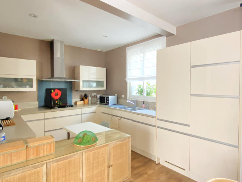 Maison - 141 m² - 6 pièces