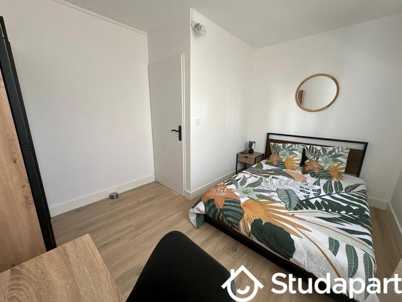 Chambre - 10 m² - 1 pièce