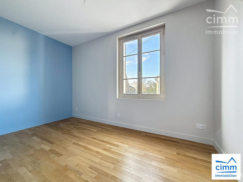 Maison - 98 m² - 5 pièces