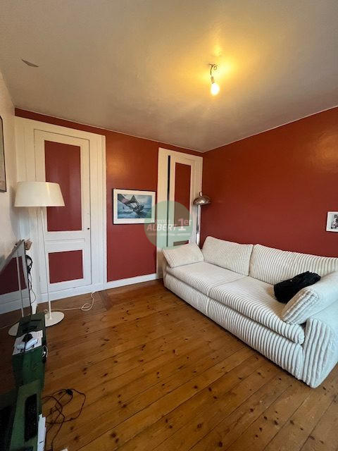 Maison - 122 m² - 5 pièces