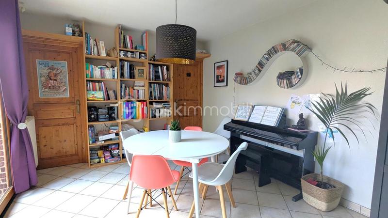 Maison - 90 m² - 4 pièces