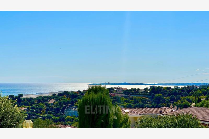 Appartement - 112 m² - 4 pièces