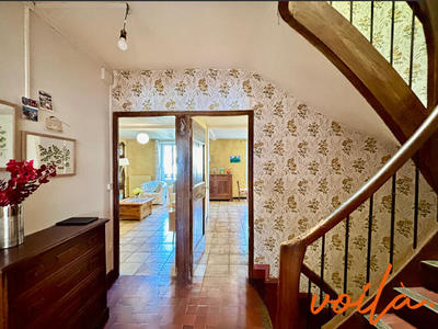 Maison - 237 m² - 8 pièces