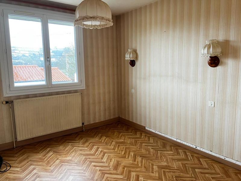 Maison - 92 m² - 6 pièces