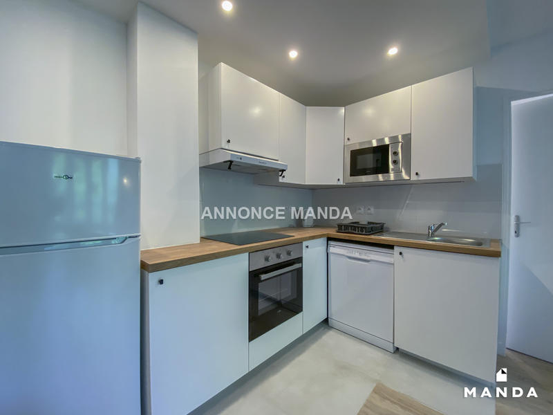 Chambre - 9 m² - 4 pièces