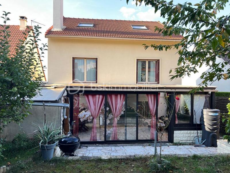 Maison - 131 m² - 7 pièces