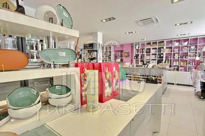 Fonds de commerce - Magasins - 80 m²