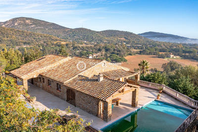 Villa - 800 m² - 11 pièces