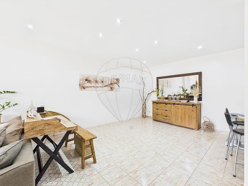 Appartement - 96 m² - 4 pièces