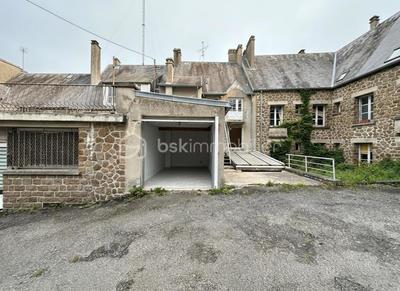 Appartement - 137 m² - 7 pièces