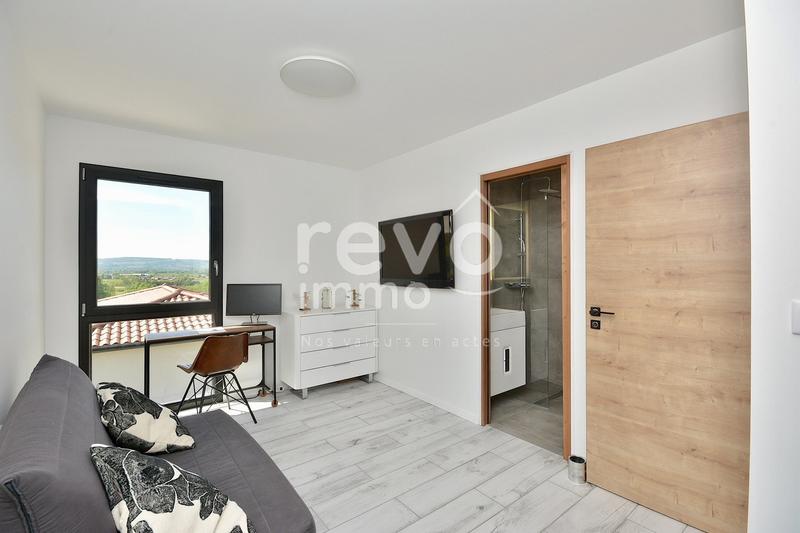 Maison - 159 m² - 5 pièces