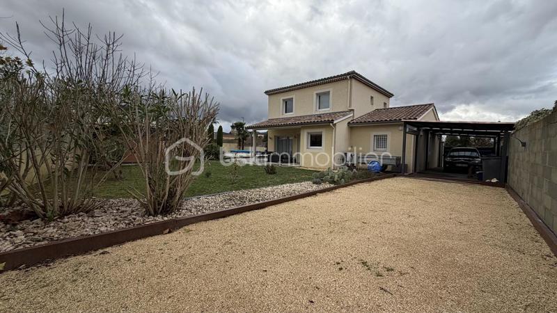 Maison - 102 m² - 5 pièces