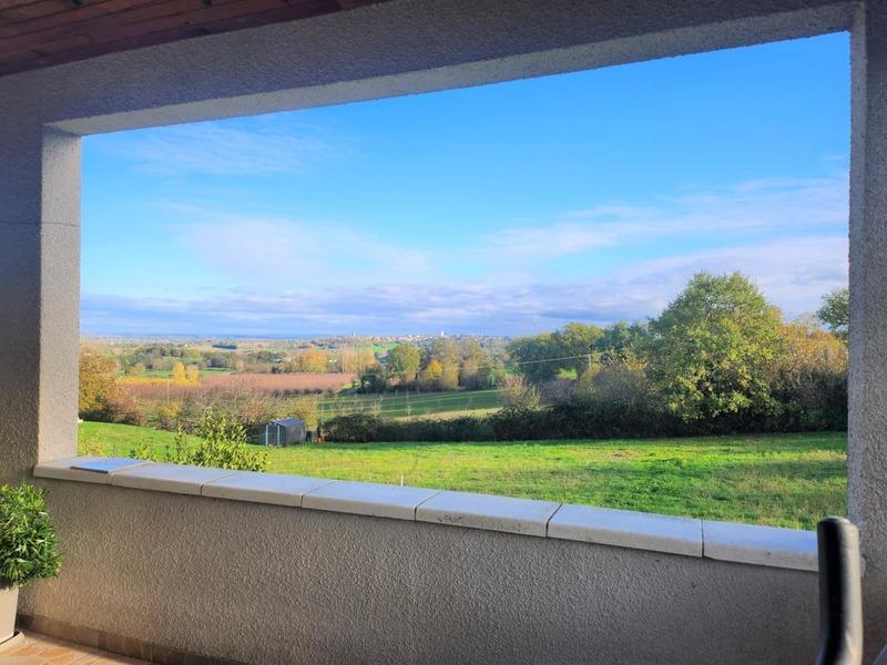 Maison - 85 m² - 5 pièces