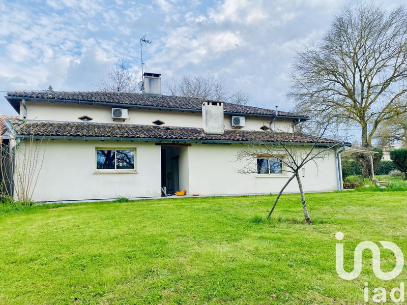 Maison - 250 m² - 6 pièces