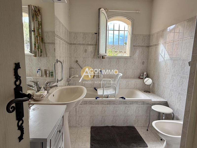 Maison - 112 m² - 6 pièces