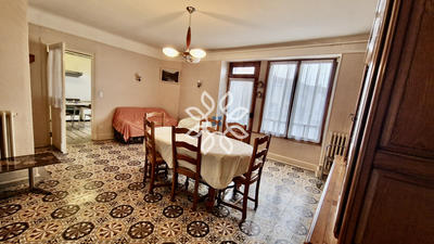 Maison - 138 m² - 7 pièces