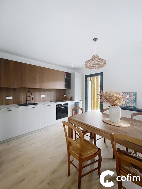 Appartement - 64 m² - 3 pièces