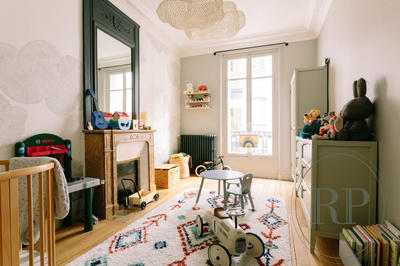 Appartement - 148 m² - 5 pièces