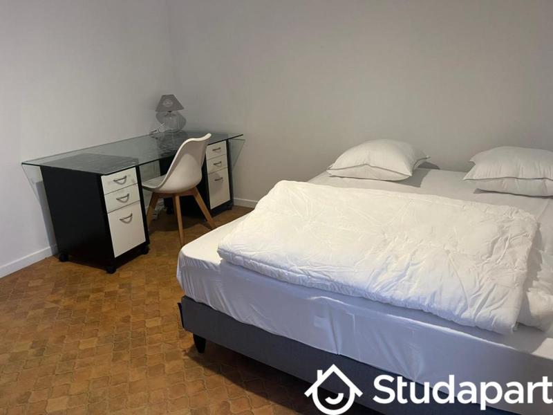 Appartement - 85 m² - 4 pièces