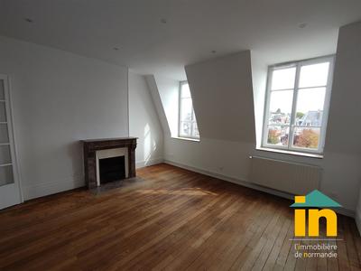 Appartement - 112 m² - 4 pièces