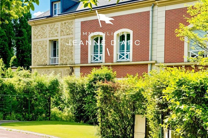 Maison de ville - 127 m² - 4 pièces