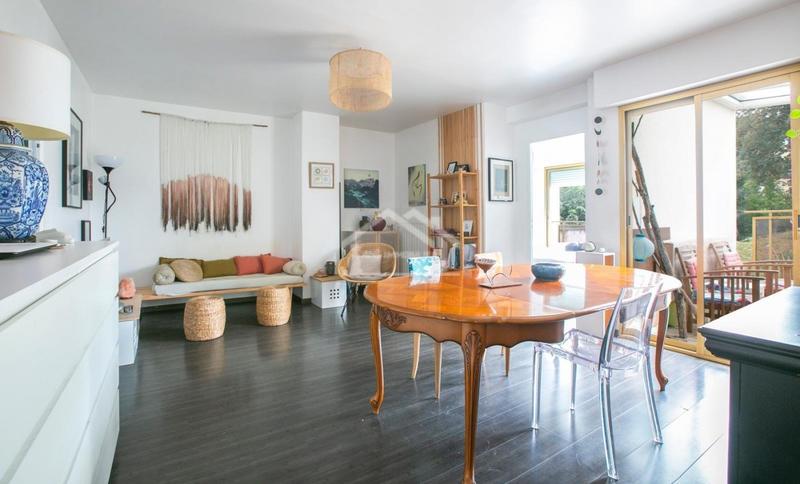 Maison - 573 m² - 20 pièces