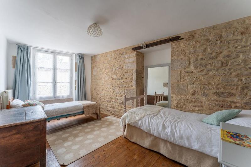 Maison - 142 m² - 6 pièces