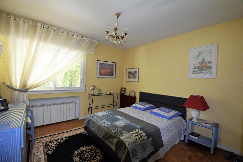 Maison - 306 m² - 8 pièces