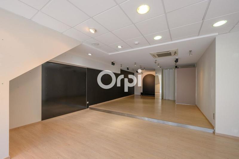 Immeuble - 209 m² - 3 pièces