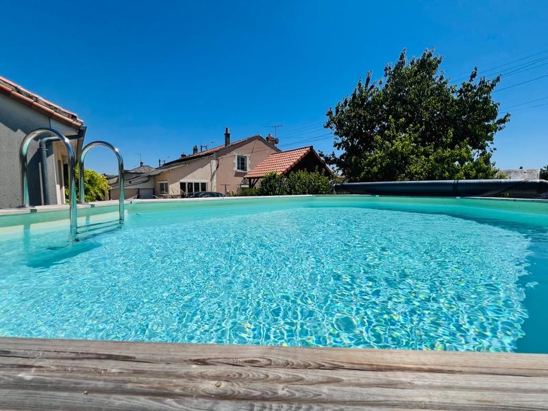 Maison - 140 m² - 6 pièces