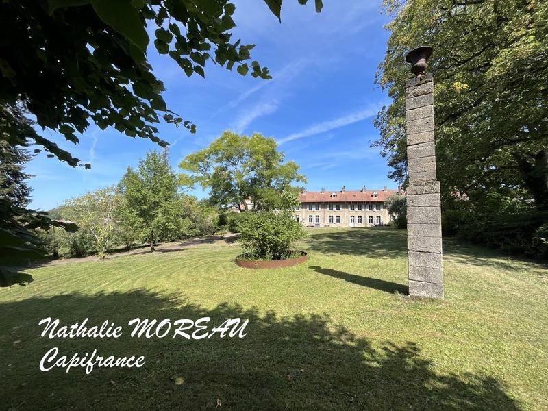 Maison de maîtres - 600 m² - 16 pièces