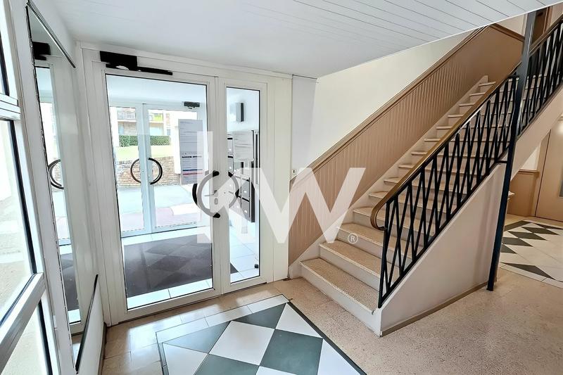 Appartement - 79 m² - 4 pièces