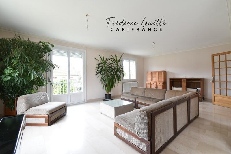 Maison - 217 m² - 8 pièces