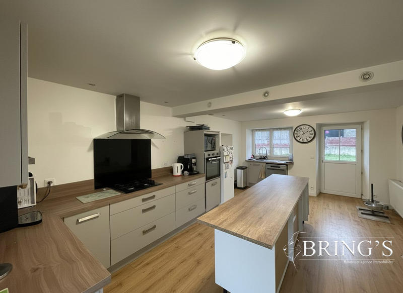 Maison ancienne - 146 m² - 8 pièces