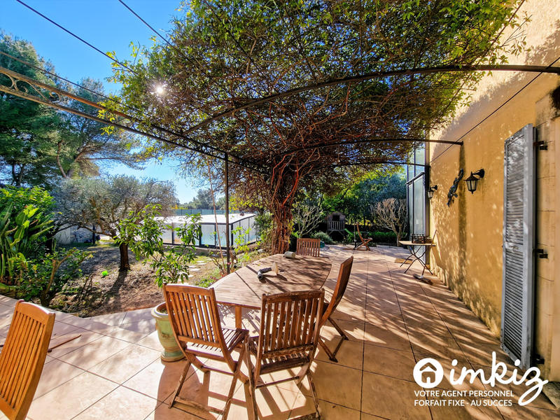 Maison - 212 m² - 6 pièces