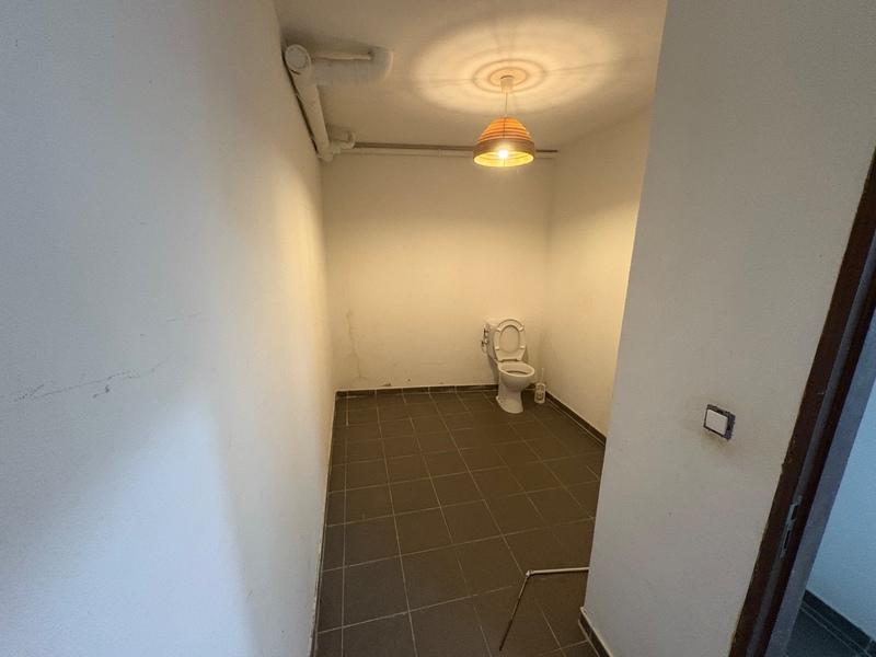 Local commercial - 147 m² - 10 pièces