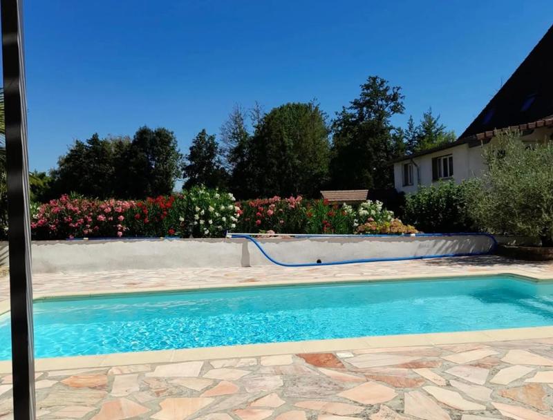 Maison - 260 m² - 8 pièces