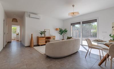 Maison - 99 m² - 5 pièces