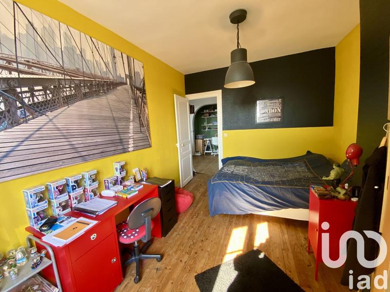 Maison - 184 m² - 9 pièces