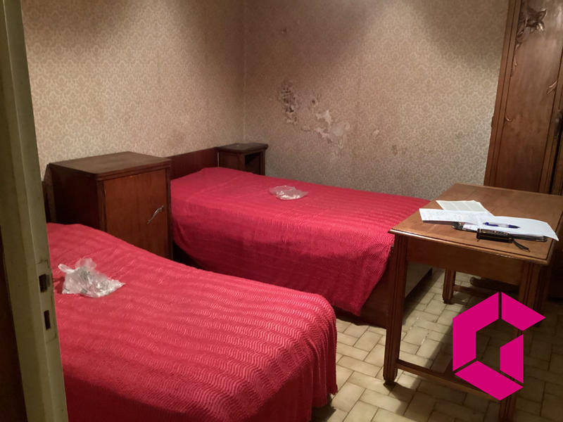 Maison traditionnelle - 168 m² - 9 pièces