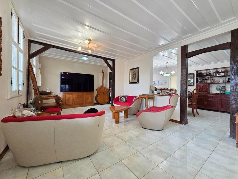 Maison de ville - 140 m² - 4 pièces