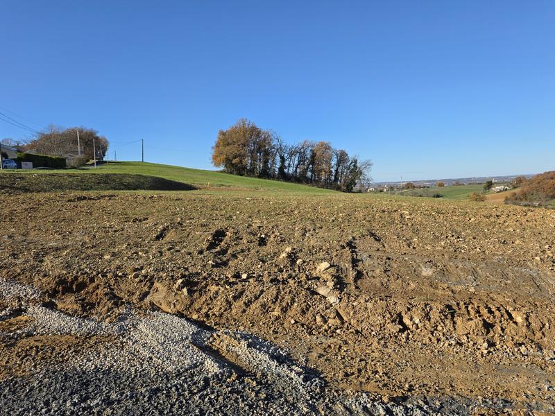 Terrain constructible - 758 m²